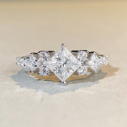 Bague Cressida Lumere | Or blanc